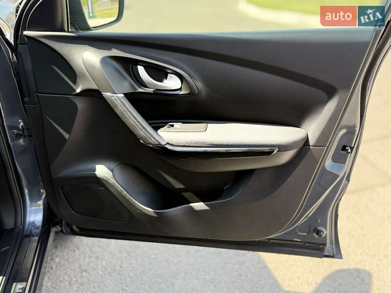 Внедорожник / Кроссовер Renault Kadjar 2019 в Дубно