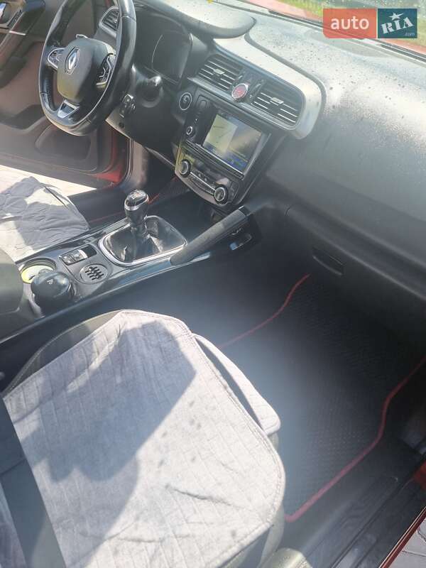 Позашляховик / Кросовер Renault Kadjar 2015 в Луцьку