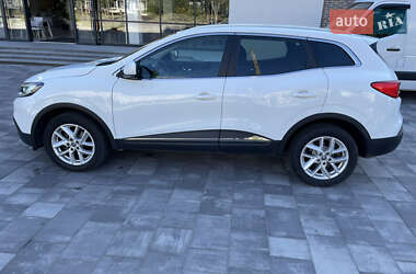 Внедорожник / Кроссовер Renault Kadjar 2015 в 