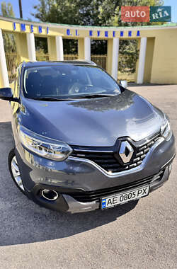 Внедорожник / Кроссовер Renault Kadjar 2016 в 