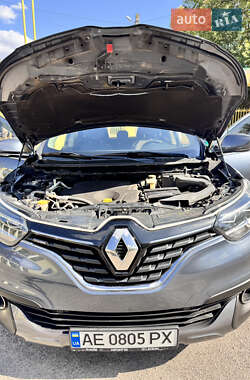 Внедорожник / Кроссовер Renault Kadjar 2016 в 