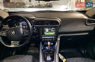 Внедорожник / Кроссовер Renault Kadjar 2016 в 