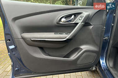 Внедорожник / Кроссовер Renault Kadjar 2016 в 