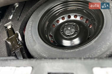 Позашляховик / Кросовер Renault Kadjar 2015 в  фото 70 Позашляховик / Кросовер Renault Kadjar 2015 в