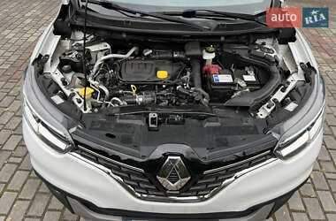 Внедорожник / Кроссовер Renault Kadjar 2015 в 