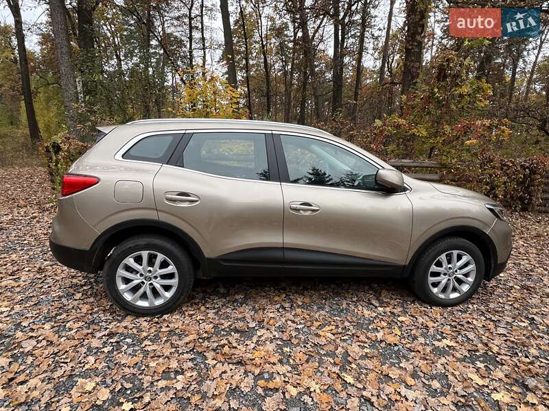 Позашляховик / Кросовер Renault Kadjar 2016 в Києві фото Позашляховик / Кросовер Renault Kadjar 2016 в Києві
