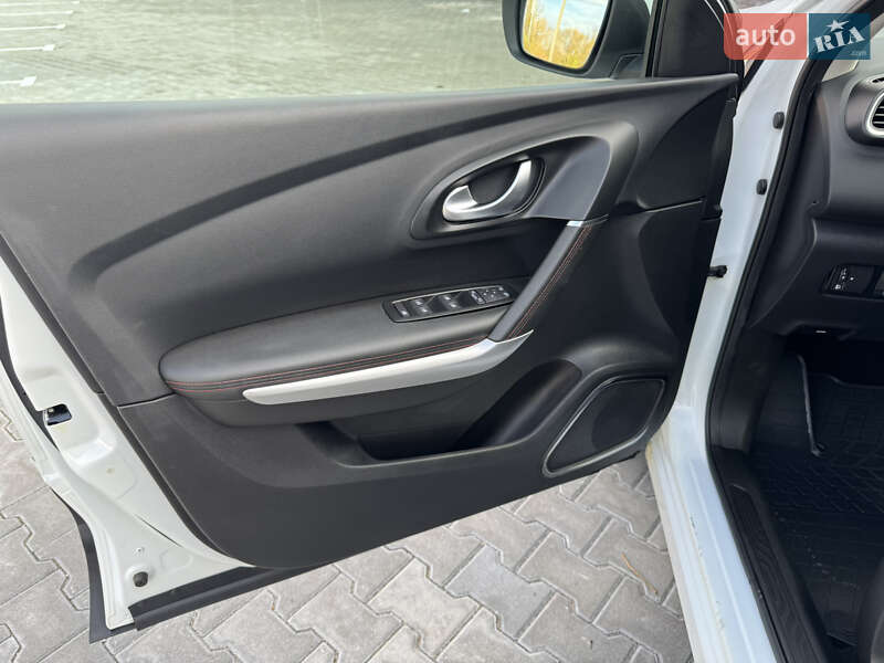 Внедорожник / Кроссовер Renault Kadjar 2020 в Тернополе