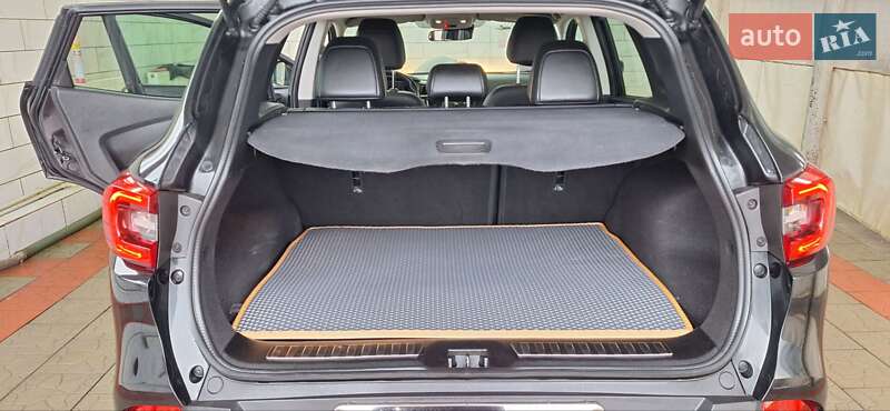 Внедорожник / Кроссовер Renault Kadjar 2016 в Новоархангельске