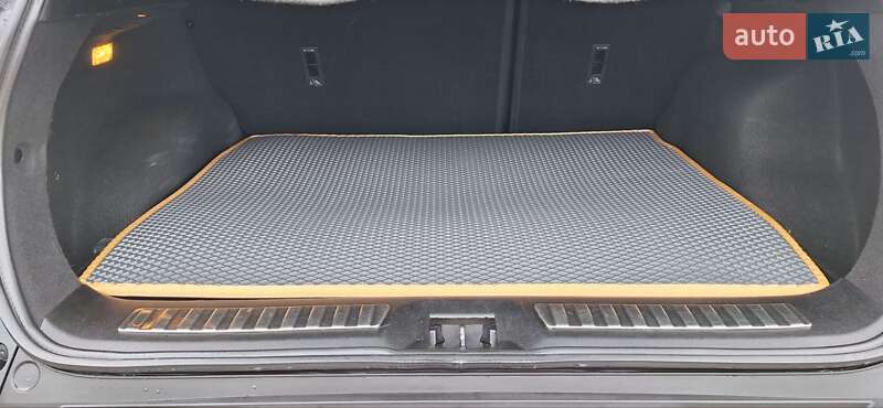 Внедорожник / Кроссовер Renault Kadjar 2016 в Новоархангельске