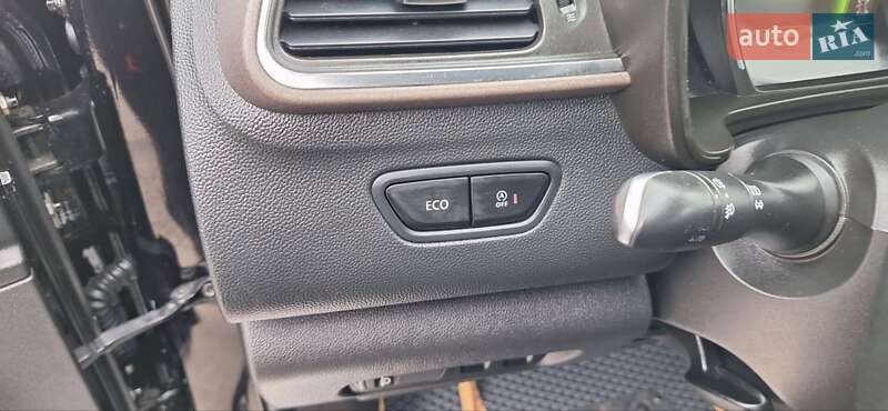 Внедорожник / Кроссовер Renault Kadjar 2016 в Новоархангельске