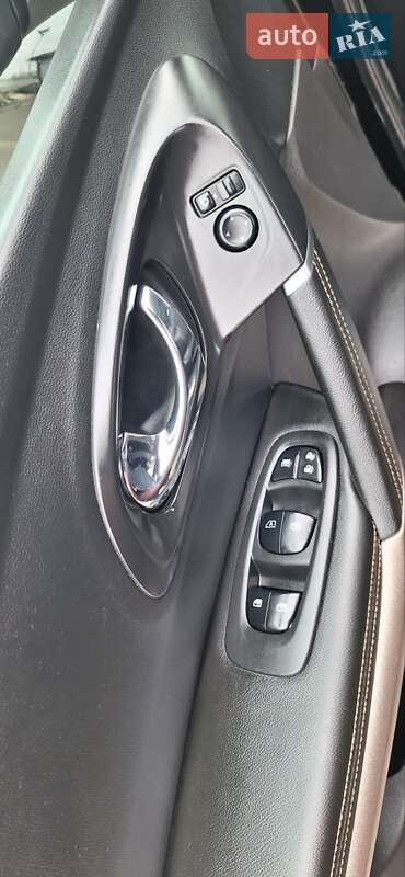 Внедорожник / Кроссовер Renault Kadjar 2016 в Новоархангельске