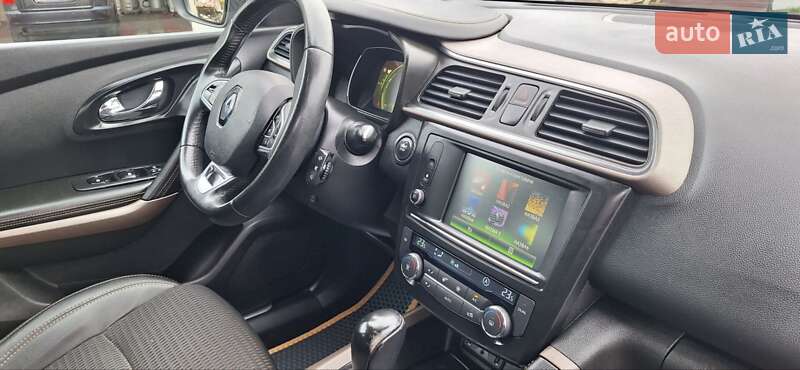 Внедорожник / Кроссовер Renault Kadjar 2016 в Новоархангельске