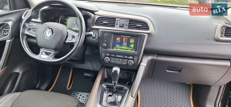 Внедорожник / Кроссовер Renault Kadjar 2016 в Новоархангельске