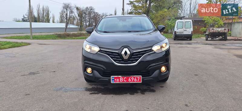 Внедорожник / Кроссовер Renault Kadjar 2016 в Новоархангельске