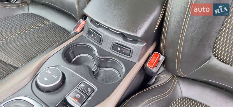 Внедорожник / Кроссовер Renault Kadjar 2016 в Новоархангельске