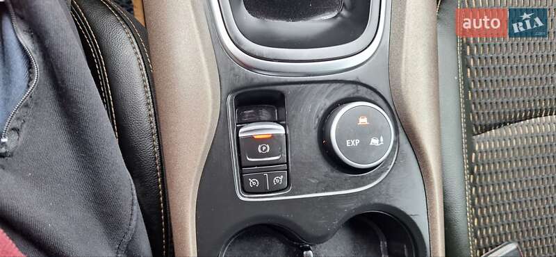 Внедорожник / Кроссовер Renault Kadjar 2016 в Новоархангельске