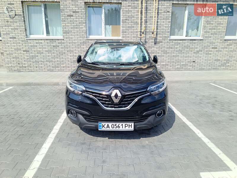 Внедорожник / Кроссовер Renault Kadjar 2017 в Вишневом фото 8 Внедорожник / Кроссовер Renault Kadjar 2017 в Вишневом