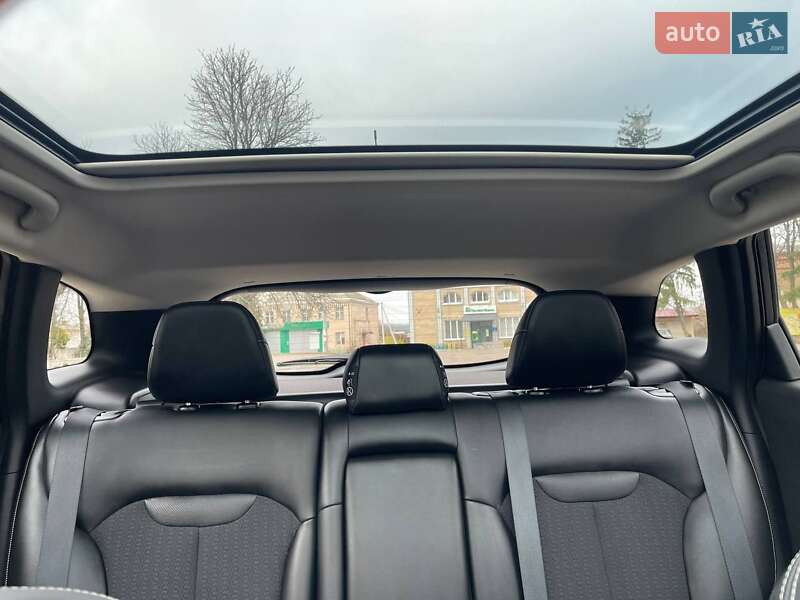 Внедорожник / Кроссовер Renault Kadjar 2016 в Новоархангельске