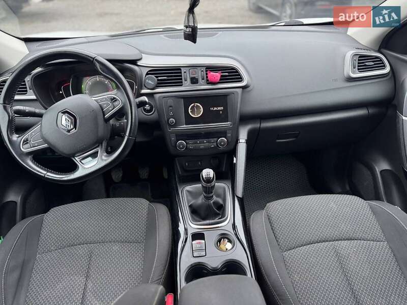 Внедорожник / Кроссовер Renault Kadjar 2017 в Новояворовске