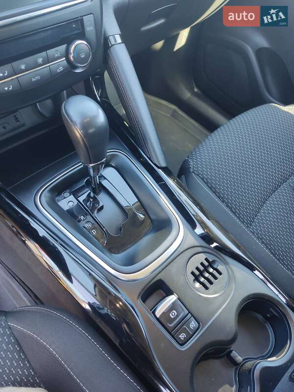 Внедорожник / Кроссовер Renault Kadjar 2015 в Турке