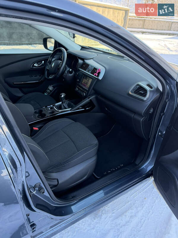 Внедорожник / Кроссовер Renault Kadjar 2017 в Ромнах фото 9 Внедорожник / Кроссовер Renault Kadjar 2017 в Ромнах