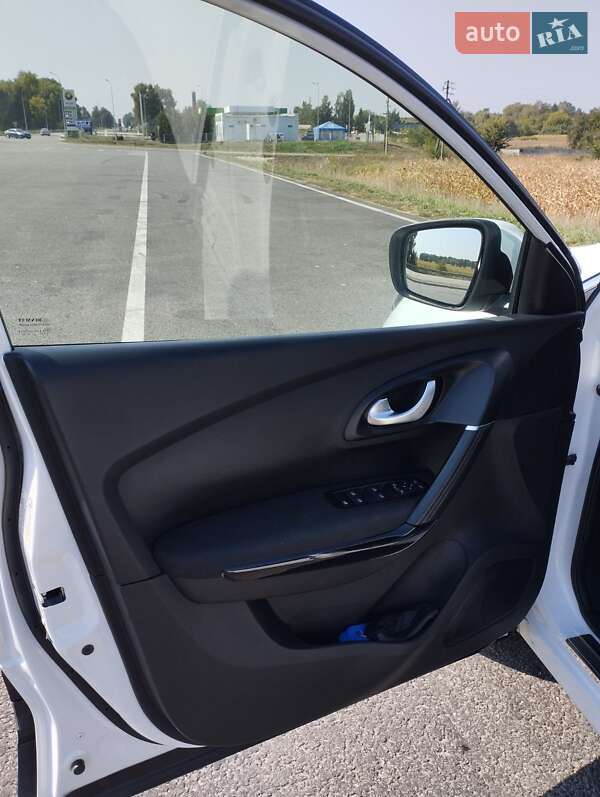 Внедорожник / Кроссовер Renault Kadjar 2019 в Ромнах