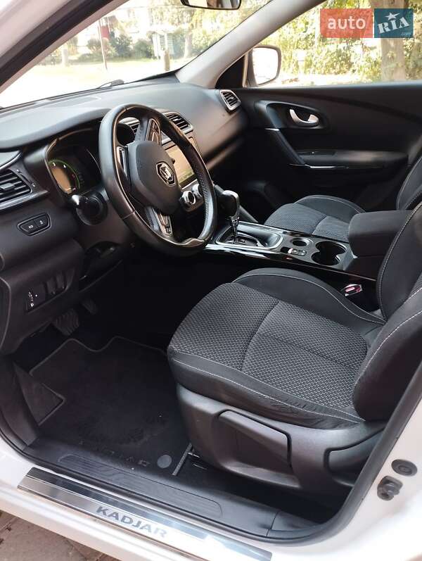 Внедорожник / Кроссовер Renault Kadjar 2019 в Ромнах