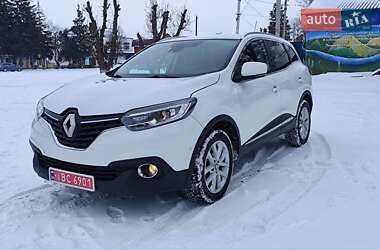 Внедорожник / Кроссовер Renault Kadjar 2016 в Новоархангельске