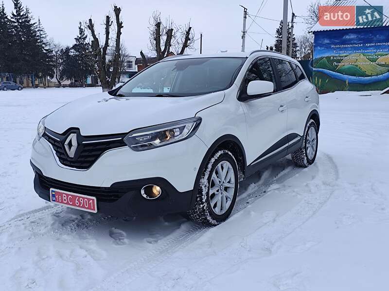 Внедорожник / Кроссовер Renault Kadjar 2016 в Новоархангельске