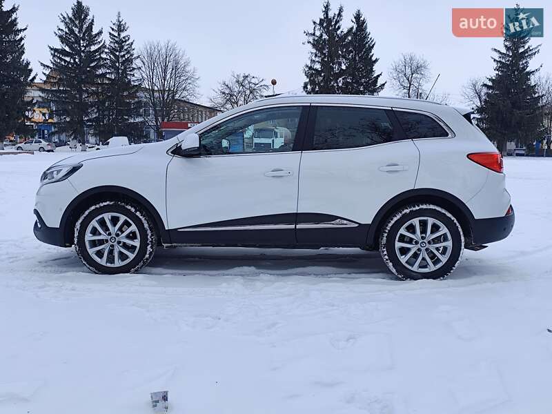 Внедорожник / Кроссовер Renault Kadjar 2016 в Новоархангельске