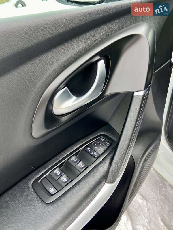 Внедорожник / Кроссовер Renault Kadjar 2020 в Умани