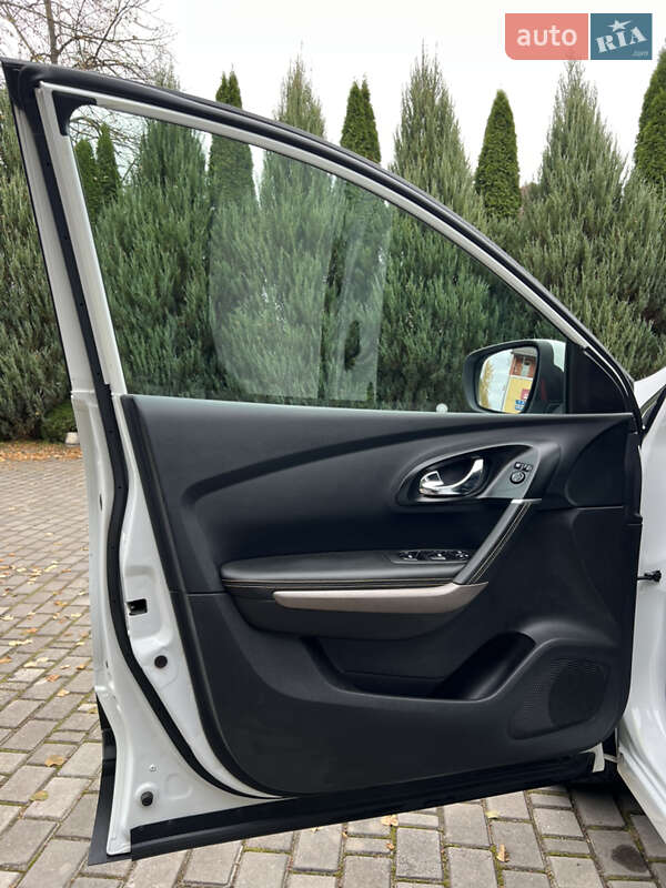 Внедорожник / Кроссовер Renault Kadjar 2015 в Самборе фото 27 Внедорожник / Кроссовер Renault Kadjar 2015 в Самборе