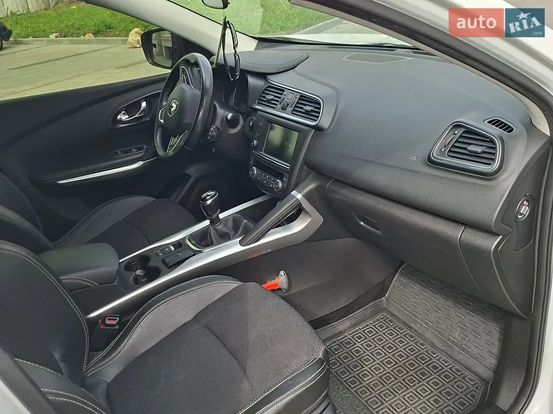 Renault Kadjar 2016 VIN VF1RFE00255533494 фото оголошення 8 з 53