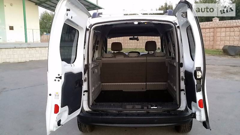 Грузопассажирский фургон Renault Kangoo 2010 в Луцке