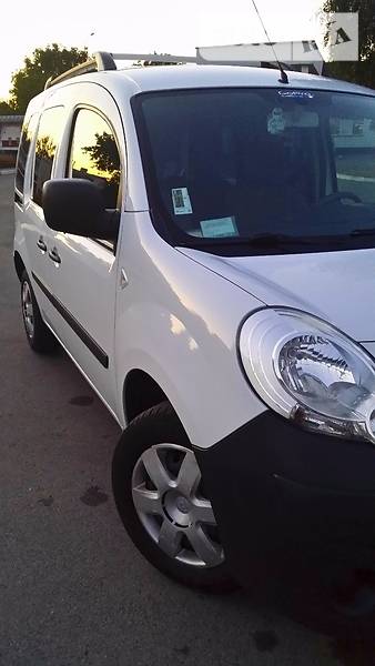 Грузопассажирский фургон Renault Kangoo 2010 в Луцке