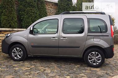 Грузопассажирский фургон Renault Kangoo 2015 в Ровно