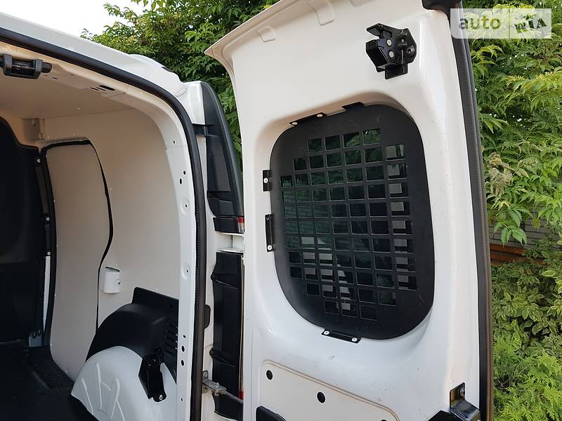 Вантажопасажирський фургон Renault Kangoo 2015 в Одесі