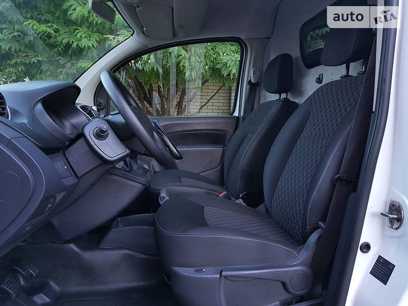 Вантажопасажирський фургон Renault Kangoo 2015 в Одесі