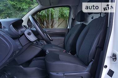 Вантажопасажирський фургон Renault Kangoo 2015 в 