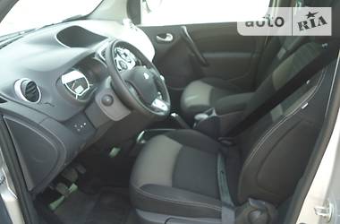 Грузопассажирский фургон Renault Kangoo 2016 в Ровно