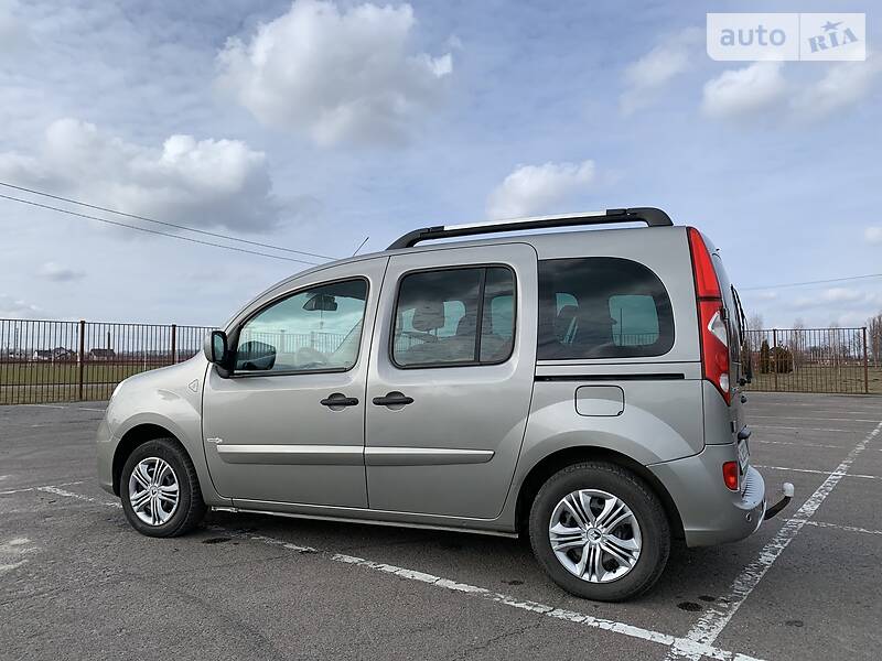 Вантажопасажирський фургон Renault Kangoo 2010 в Луцьку фото 15 Вантажопасажирський фургон Renault Kangoo 2010 в Луцьку