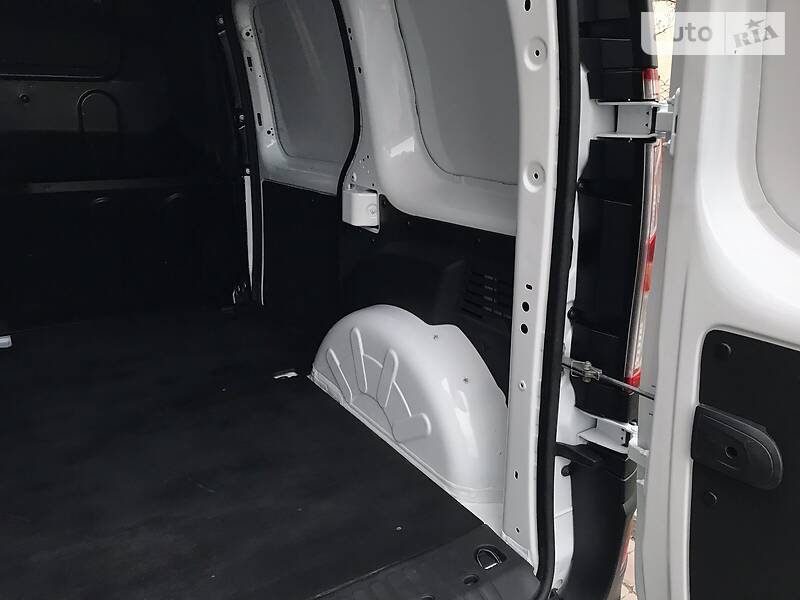 Вантажопасажирський фургон Renault Kangoo 2016 в Дубні