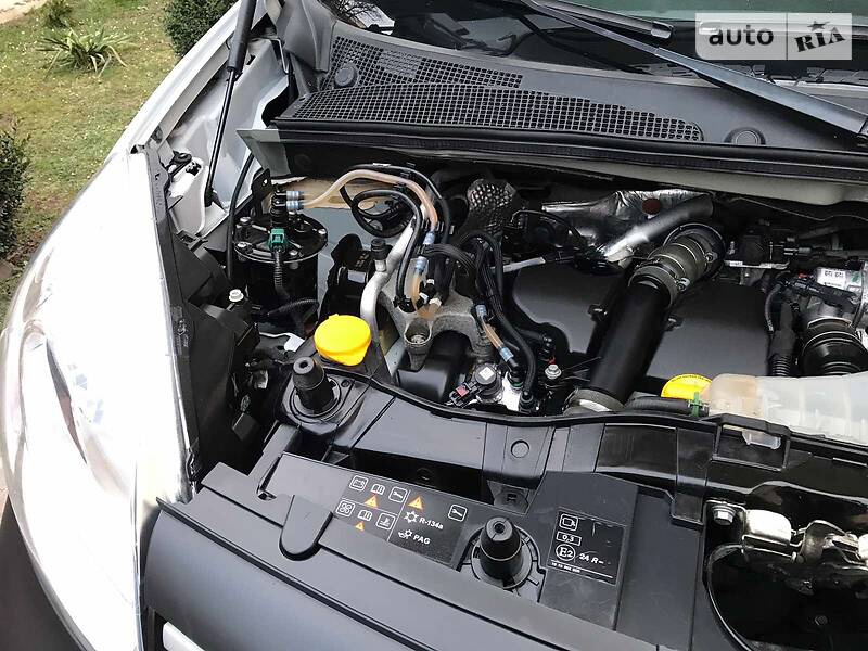 Вантажопасажирський фургон Renault Kangoo 2016 в Дубні