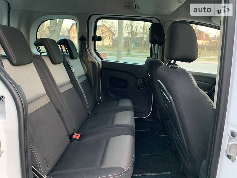 Вантажопасажирський фургон Renault Kangoo 2017 в Луцьку