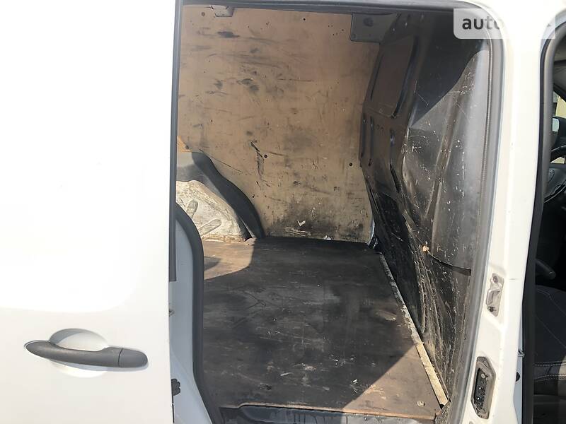 Вантажопасажирський фургон Renault Kangoo 2010 в Дніпрі