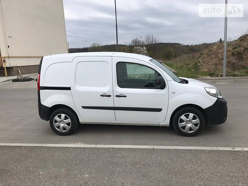 Вантажопасажирський фургон Renault Kangoo 2013 в Львові