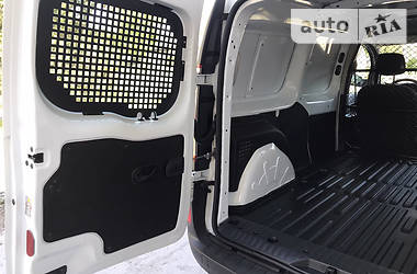 Вантажопасажирський фургон Renault Kangoo 2017 в 