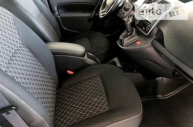 Вантажопасажирський фургон Renault Kangoo 2015 в 