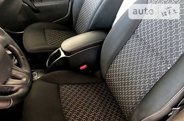 Вантажопасажирський фургон Renault Kangoo 2015 в 