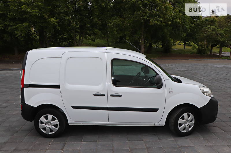 Вантажопасажирський фургон Renault Kangoo 2016 в Кременчуці